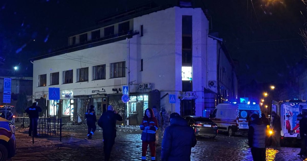 "Вибух біля ТЦ «Магнус» у серці Львова: шокуюче відео з місця події".