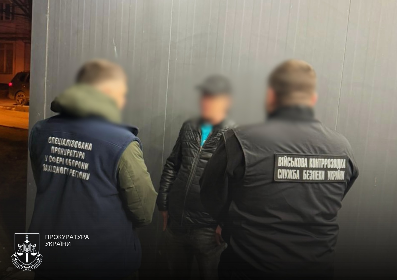 Затриманий військовий офіцер вимагав 5 тис. за переведення курсанта до Львівської області