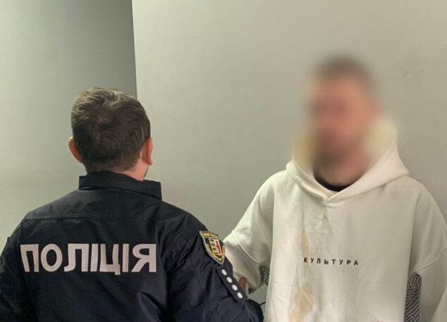 Інцидент у кав'ярні: Прикарпатець влаштував стрілянину на Закарпатті, постраждалого госпіталізовано