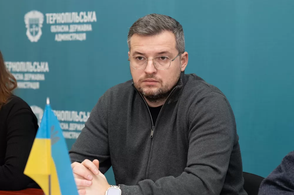 Відхід у тіні: Заступник керівника ТОВА склав повноваження