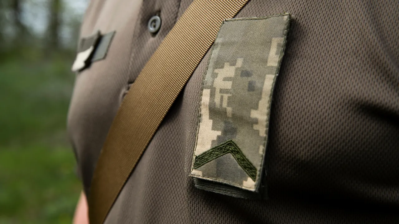 За носіння військової форми оштрафують: хто, скільки та з якого року