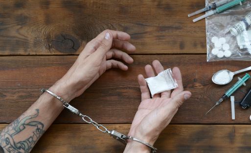 Франківець отримав умовну тваринку за зберігання наркотиків: віддав 150 тис. на ЗСУ