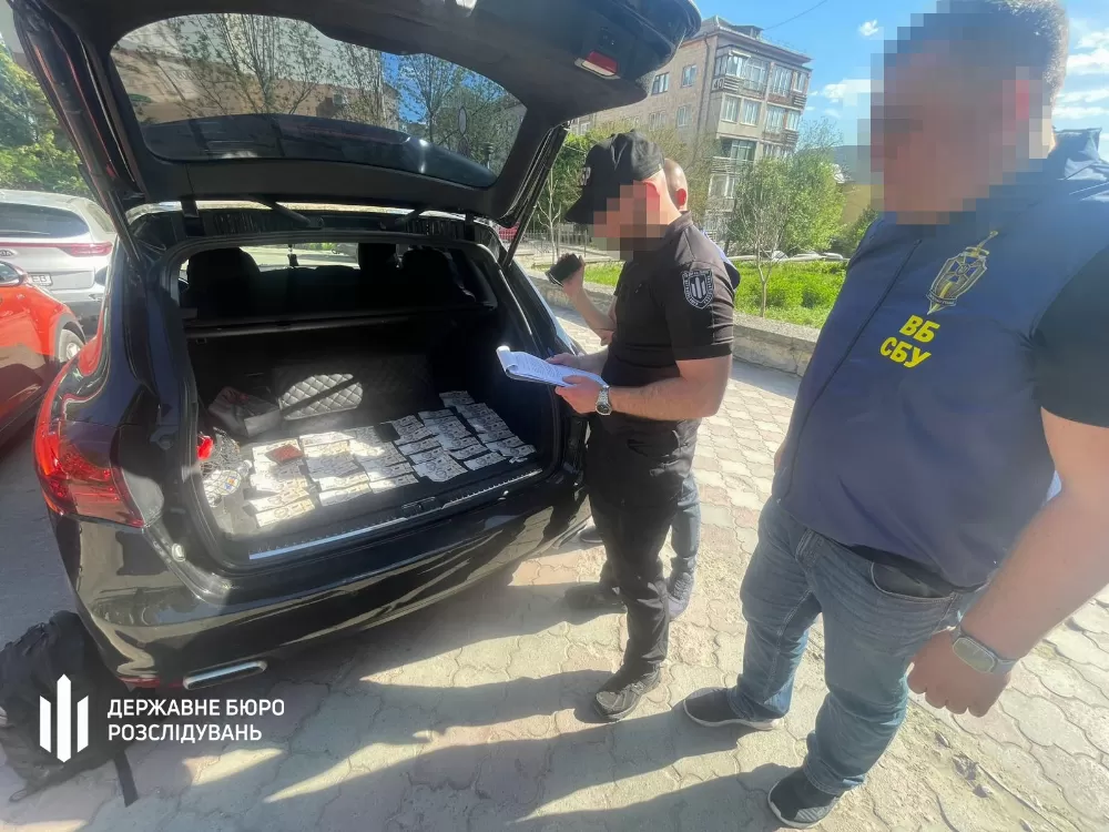 Тернопільський офіцер пропонував викупити бійця з фронту за долари