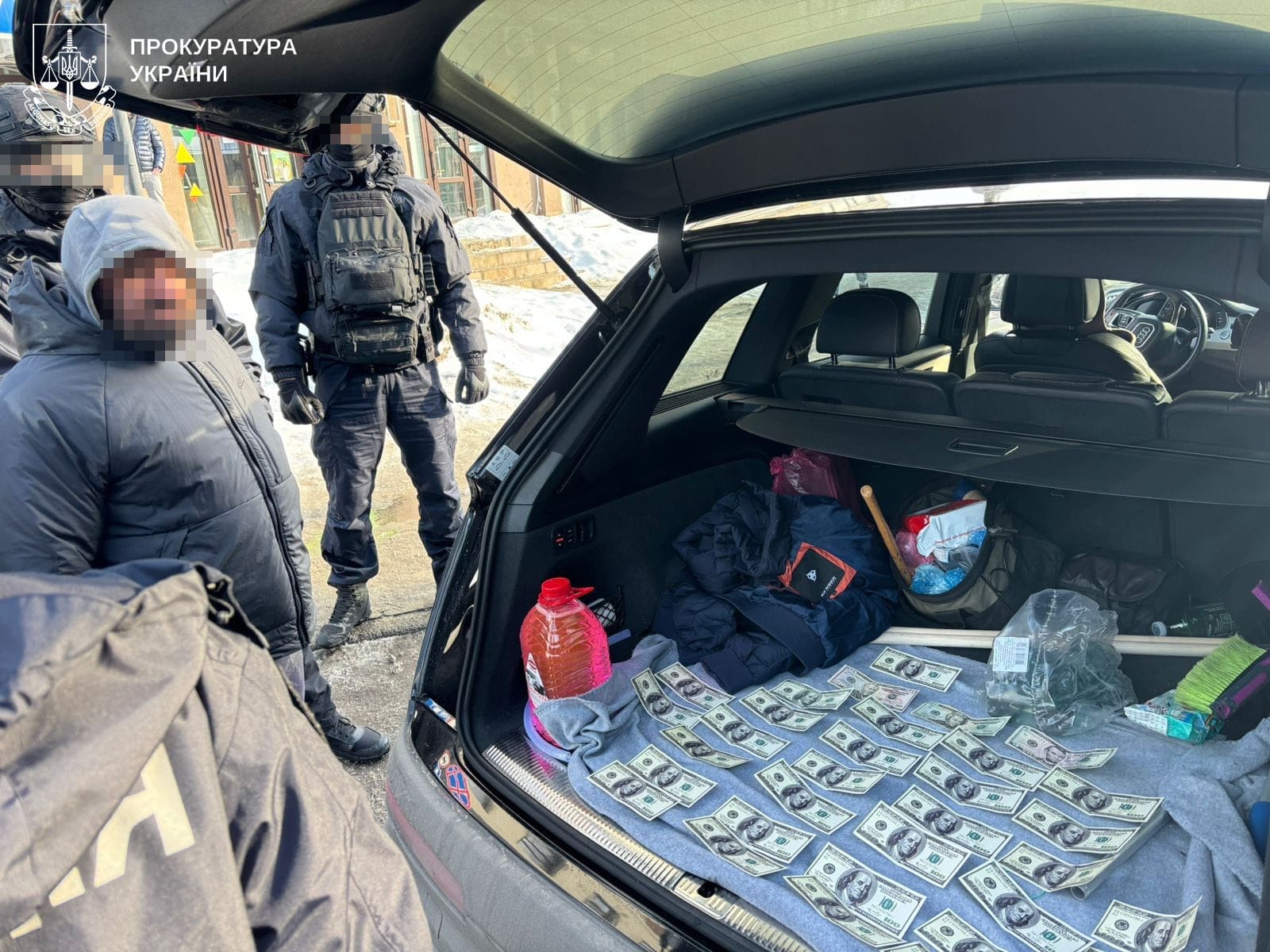 Тернополяни відповідатимуть за незаконну торгівлю впливом на ТЦК під час мобілізації