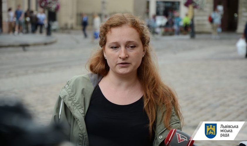 "Скандальна чиновниця Садового можливо заробляє на Onlyfans" (155 символів)