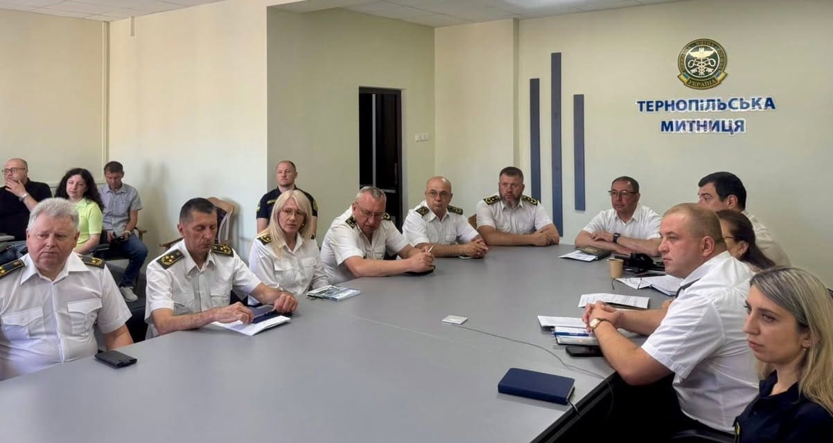 Святкові урочистості з нагоди Дня митника та 35-річчя митної системи на Тернопільщині