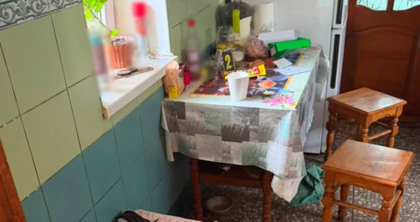 Нічна трагедія на Прикарпатті: господаря звинувачують у вбивстві односельця після бурхливого застілля
