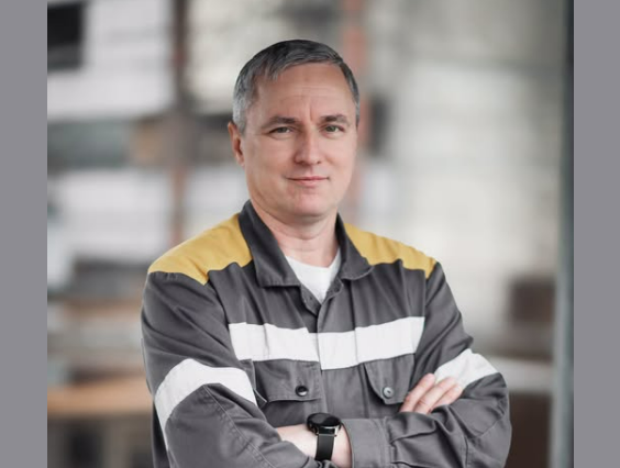 “Прикарпатський енергетик відзначений нагородою за відновлення електростанції після обстрілів”.