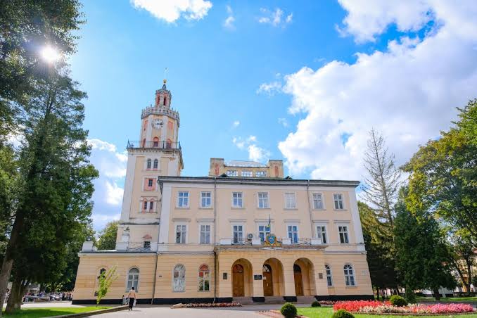 Самбірська інтрига: Секретар міськради на порозі переобрання, проєкти рішень оприлюднені