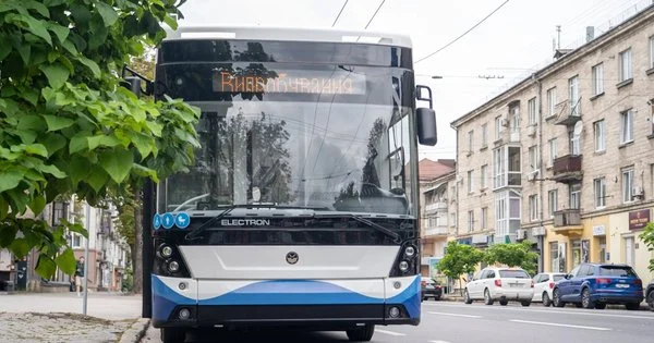 Тернопіль готується до змін: 20-денне обмеження руху в центрі через оновлення зупинок