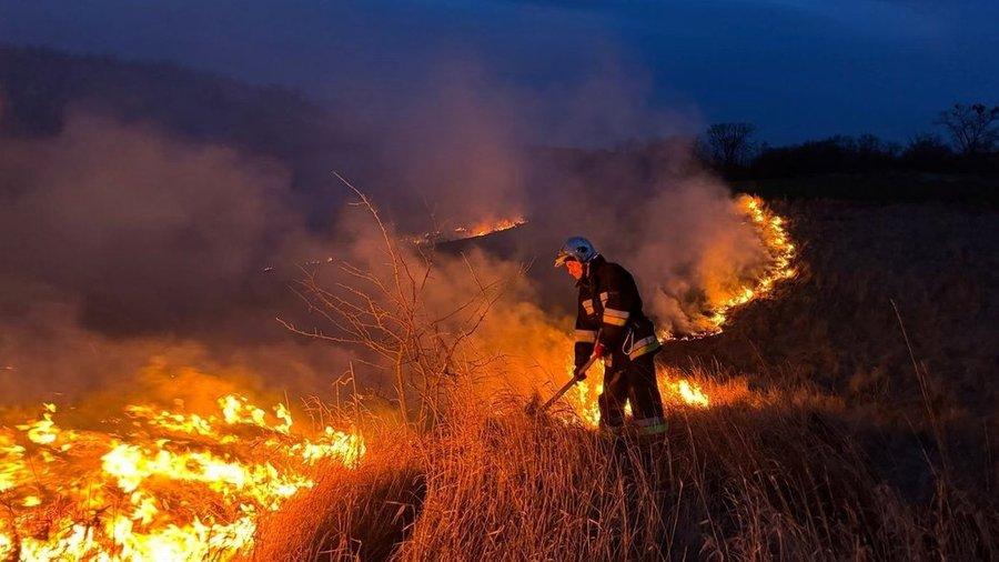 Червона тривога: Івано-Франківщина в полоні вогняної загрози