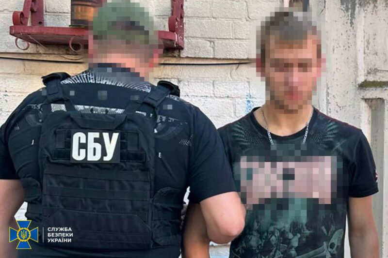 Київська контррозвідка викрила російського інформатора, причетного до ракетних ударів по столиці України