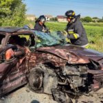Моторошна аварія на світанку в Кременці: рятувальники боролись за життя водія понівеченого авто