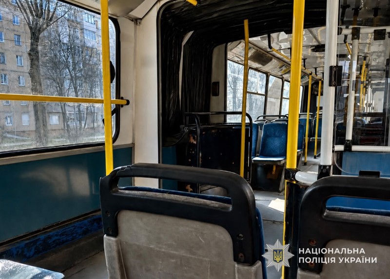 Пограбування in transit: Тернопільська пасажирка втратила 38 тис грн і документи в міському тролейбусі