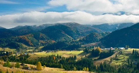 Прогноз погоди на Львівщині: сухо, прохолодно та вітряно в неділю