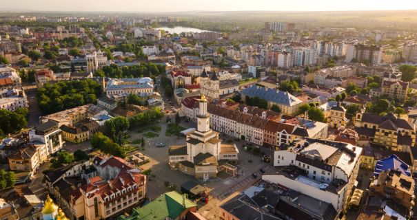 Рекордні температури в Івано-Франківську: регіон сягнув історичних висот