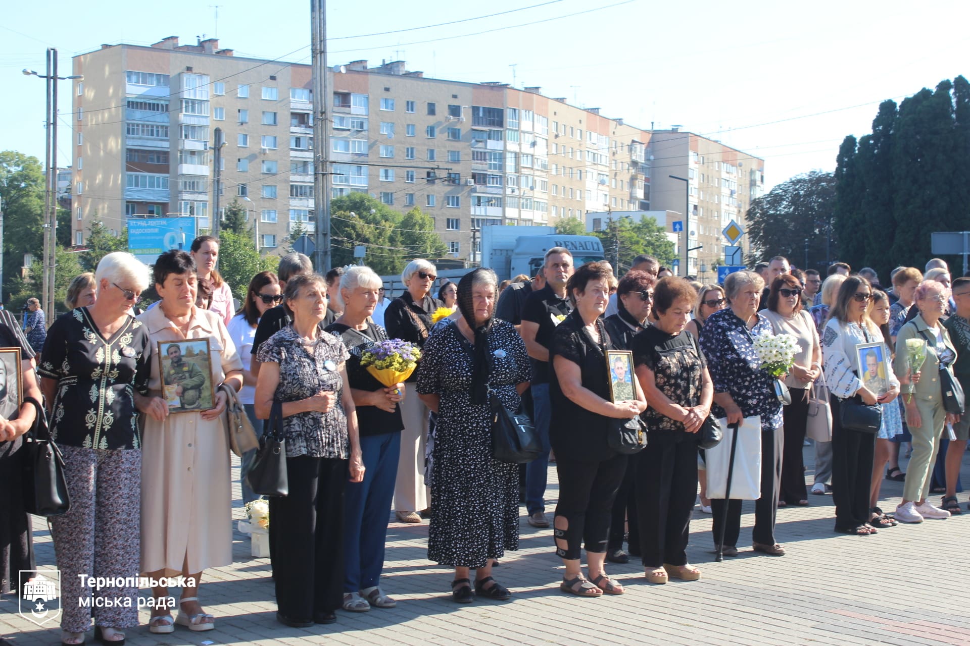 У Тернополі вшанували пам’ять відважних героїв, які віддали життя за свободу України