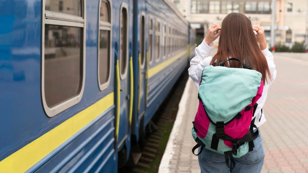 Війна вносить свої корективи: Затримки руху поїздів через дії рф, – “Укрзалізниця” про оперативні зміни в розкладі