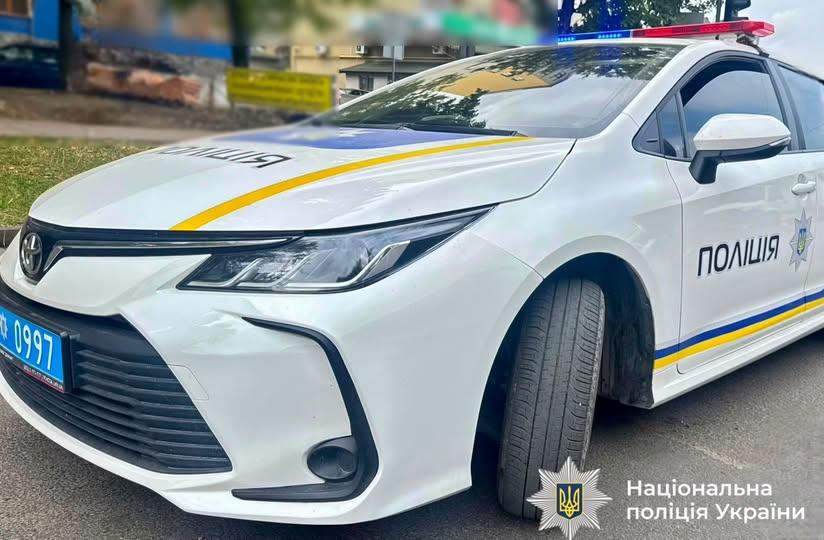 Небезпечна знахідка в Івано-Франківську: на сміттєвому контейнері виявлено підозрілий предмет