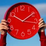 Осіння стрілка: Україна синхронізує час із Європою у 2026