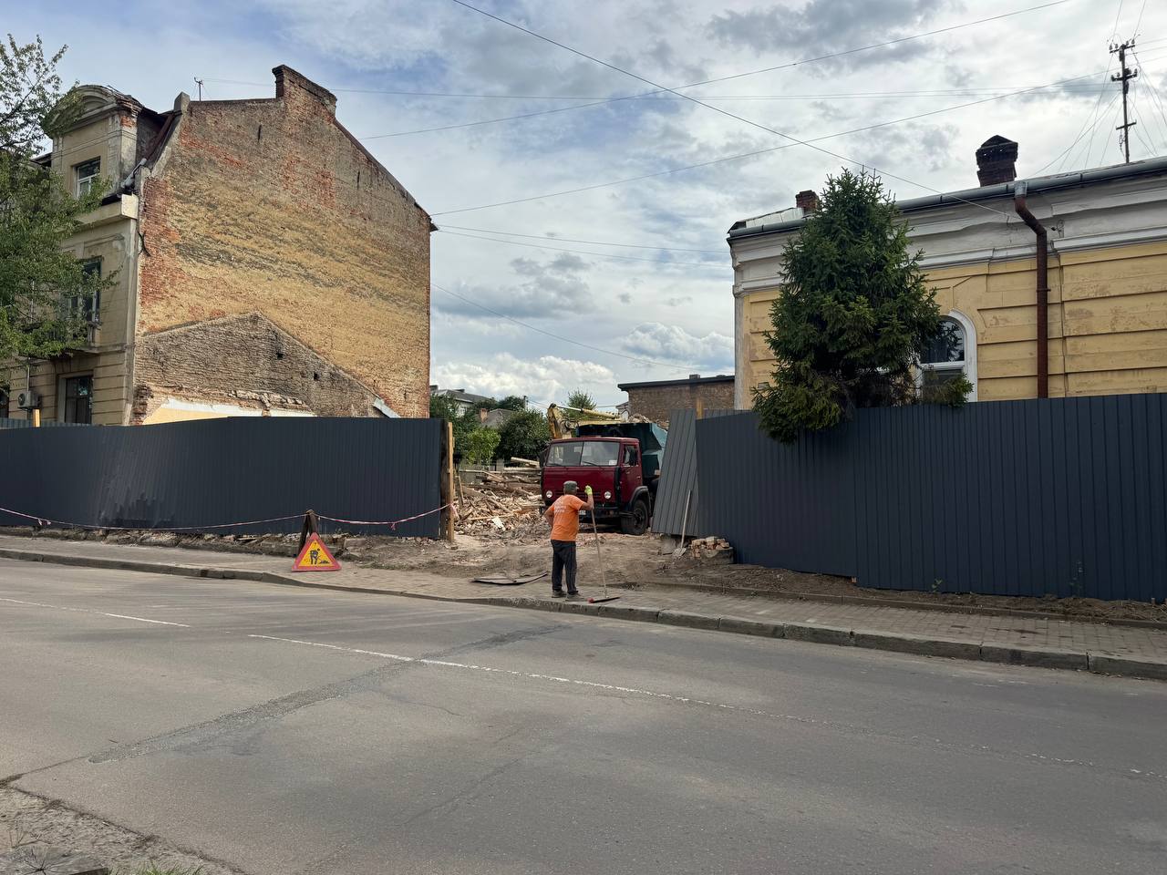 Приватна реставрація чи незаконна руйнація: суперечки навколо пам’яток Матейка