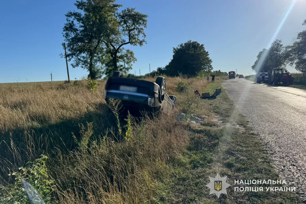 Тернопільська водійка-шалена гонка: нетверезе ДТП та перекинутий автомобіль