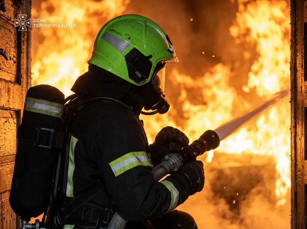 Трагедія в Тернополі: самотній чоловік загинув у власному домі під час пожежі